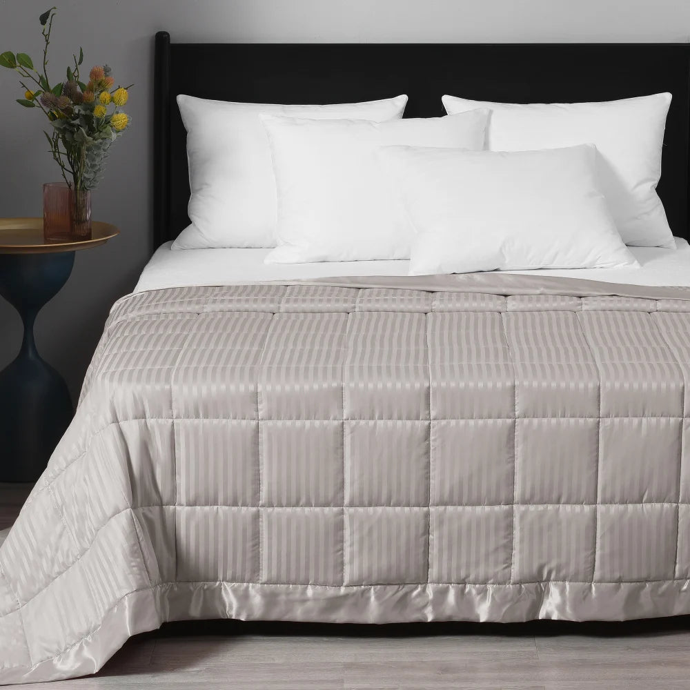 Downluxe Glass Beads Queen King Size Weighted Blanket 15lb Sand