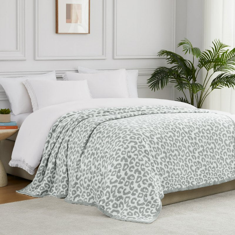 Leopard Grey